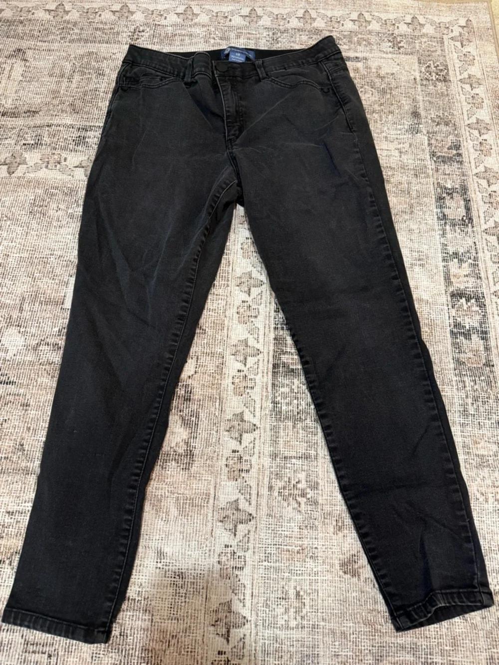 Democracy High-Rise Jet Black Slim Jeans